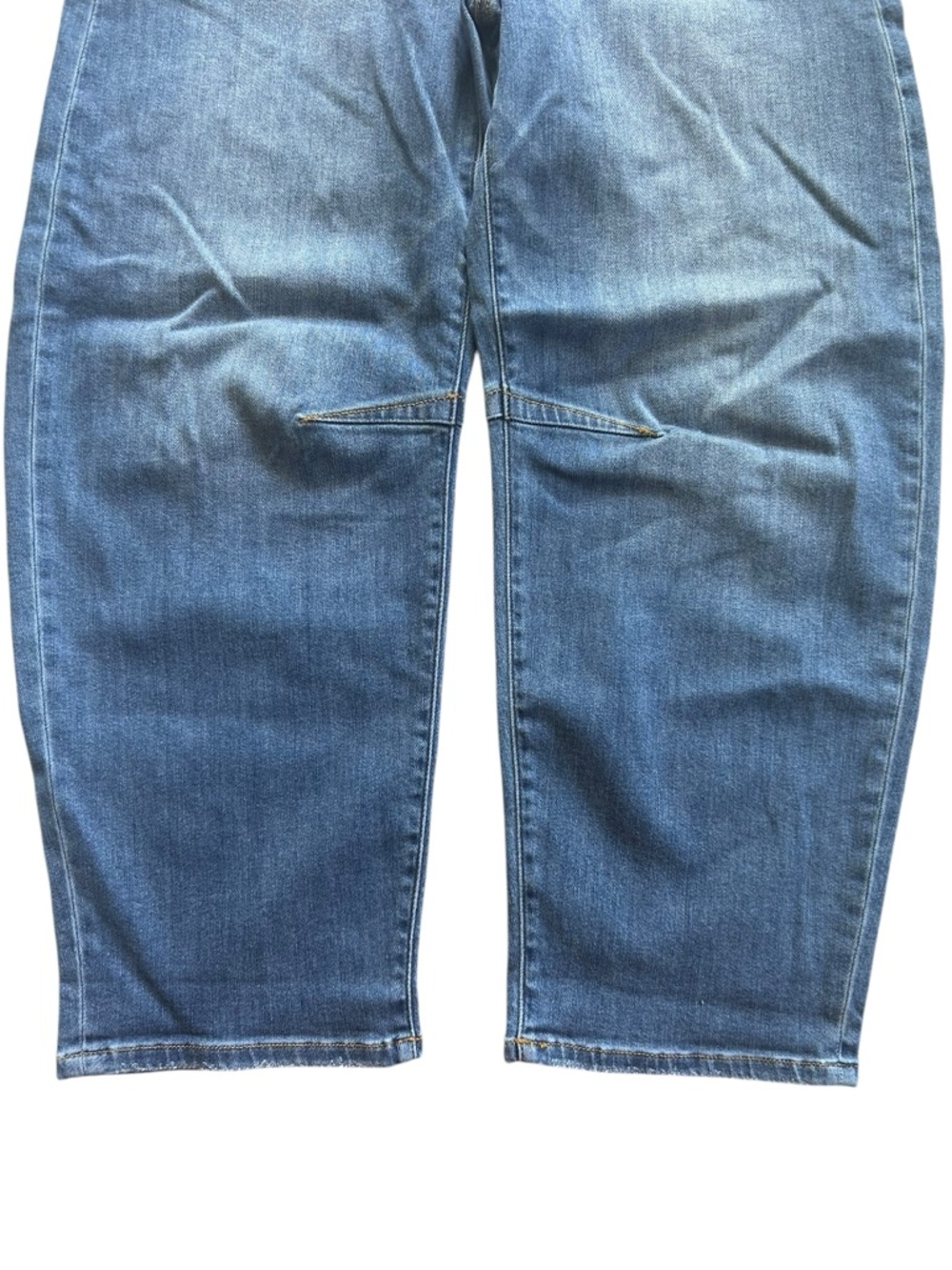 Risen Cropped Slouchy Cropped
Barrel Jeans NWT Sz 27 boho chic Baggy minimalist - Picture 10 of 16